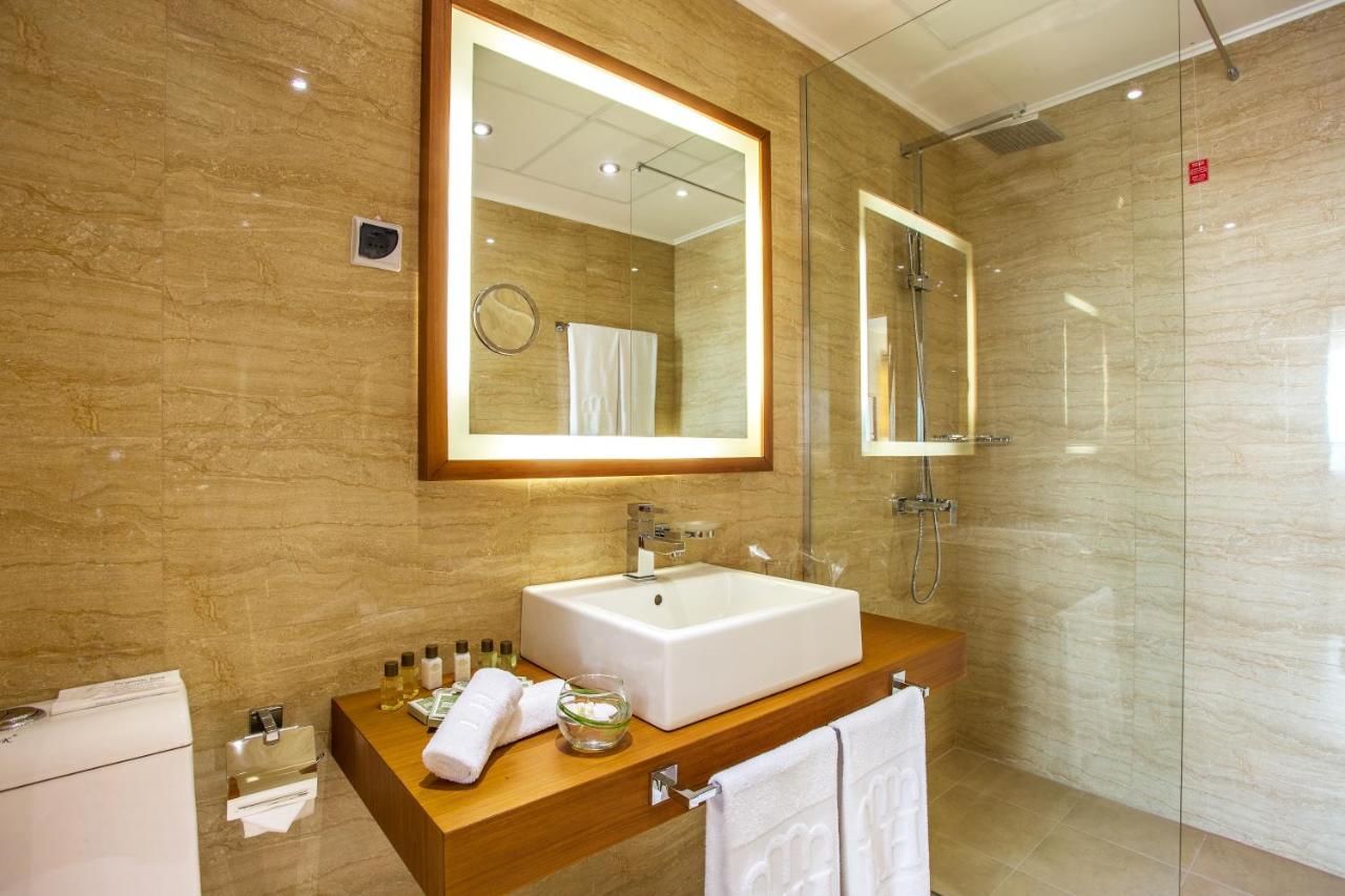 Отель Landmark Creek Hotel & SPA Пловдив